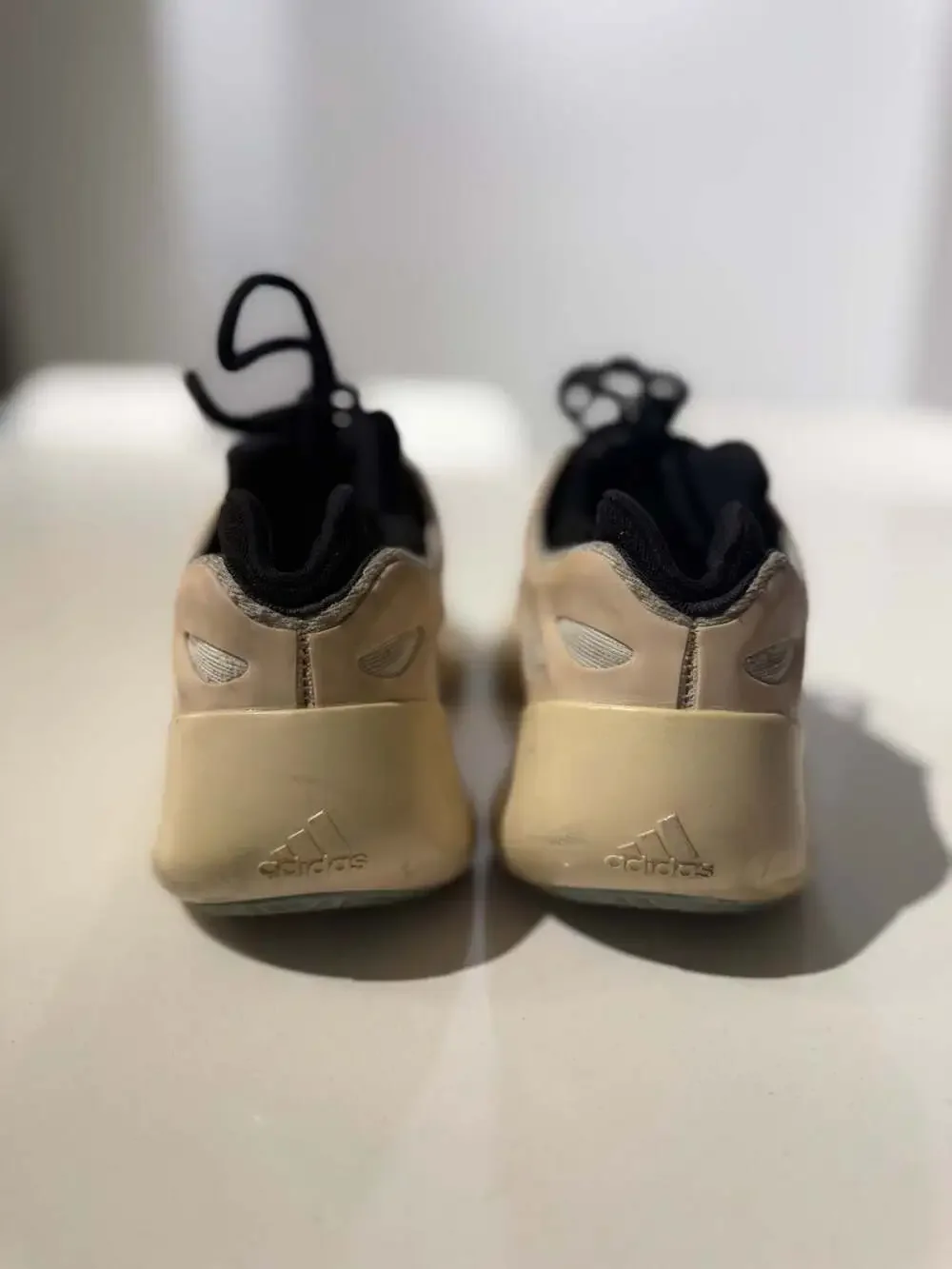 Adidas Yeezy 700 V3 Azael Size 7